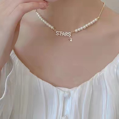 Alloy Material Pearl And Rhinestone Necklace Handmade with English Letters OEM ODM