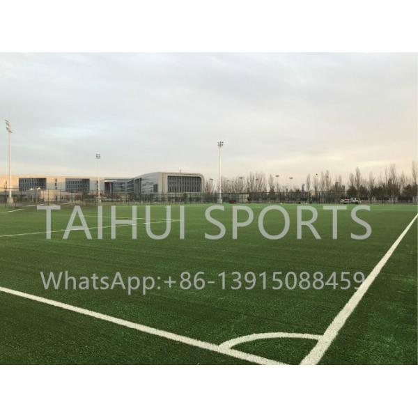 40mm Artificial Grass Green Fake Grass Synthetic Turf Carpet Production 10 Days Compatible With Soccer / Rugby / Hockey Field