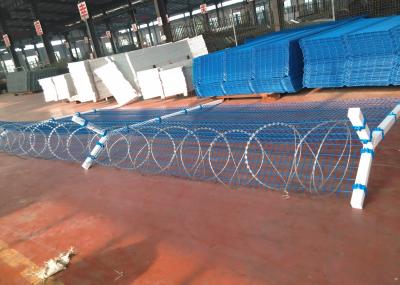 Cerco Curvy em forma de Y da segurança aeroportuária da coluna H2400mm 3D