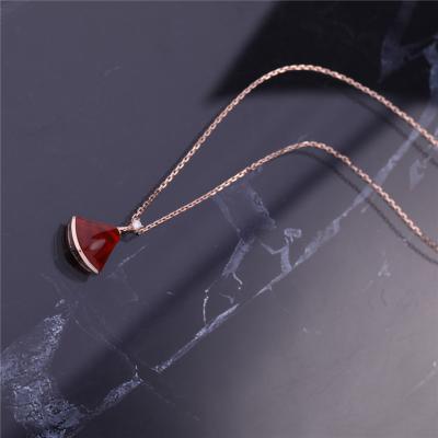 Colar da cornalina das mulheres em 18K Rose Gold Pendant Set With um diamante