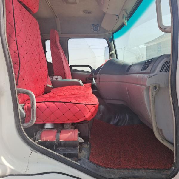 20 м3 245 л.с. Подержанный Кинленд Донгфэн 6х4 Спринклер Водосборник Водосборник подержанный