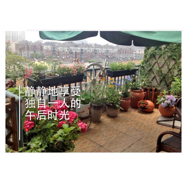 Wrought Iron Hanging Balcony Plant Pots , 30cm Length Balcony Plant Pot Holders