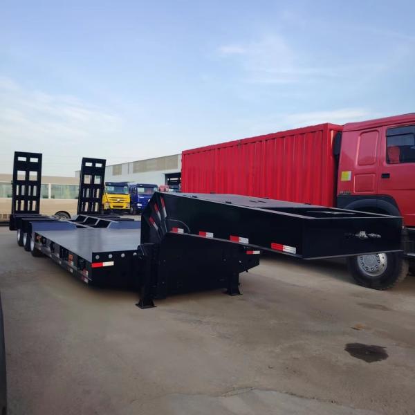 New 3 Axle Semi Truck Lowboy Trailer , 60 Ton Low Bed Trailer For Sale