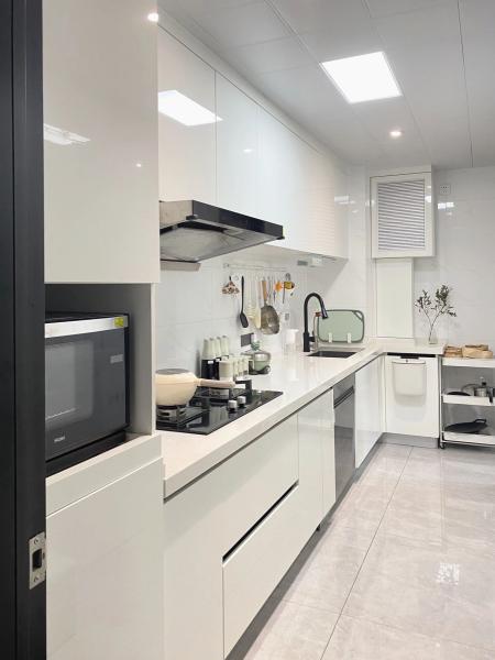 Gabinete de cocina prefabricado con base de madera maciza de lujo estilo europeo