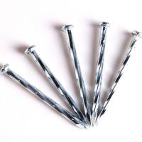 longitud 15 mm clavos de hormigón con ranura de la base 45# 55# material de acero