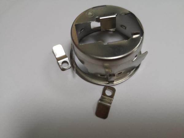 高性能金属プレートプログレシブ・マール 精密なストライプアライナインと大量生産