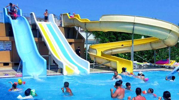 Swimming Pool Accessories Water Play Kids Fiberglass Tube Spiral Water Slide