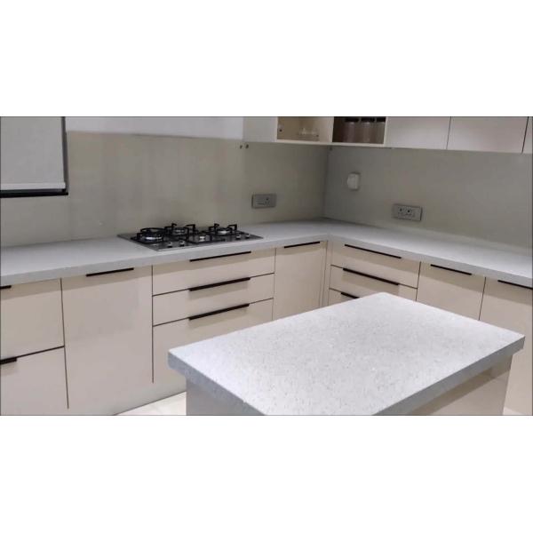 White Lacquer 90cm Modern Modular Kitchen Cabinets With Island Bench