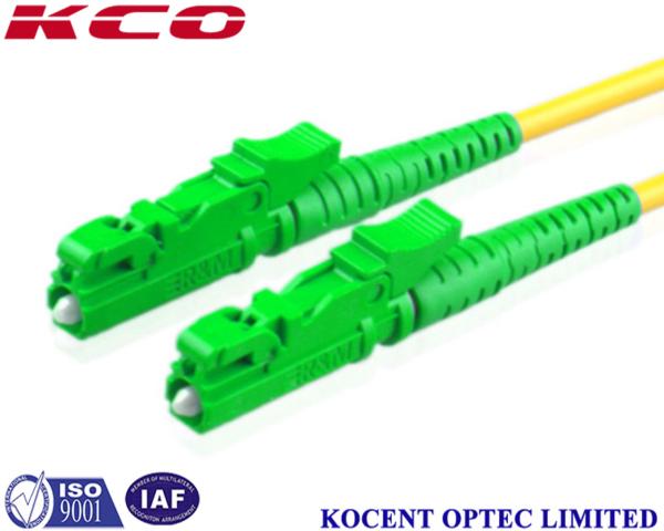 La correction optique recto de fibre de G657A câble le PVC du mode unitaire 3.0mm 10m 20m 30m LZSH