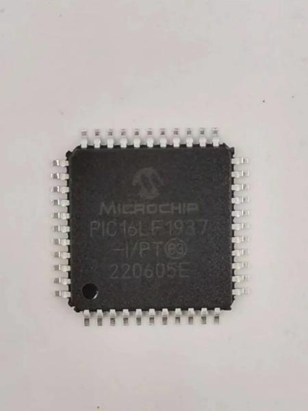 PIC16LF1937-I/PT Electronic Integrated Circuit MICROCHIP QFP