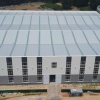 省エネは鉄骨構造の建物の競技場を組立て式に作った