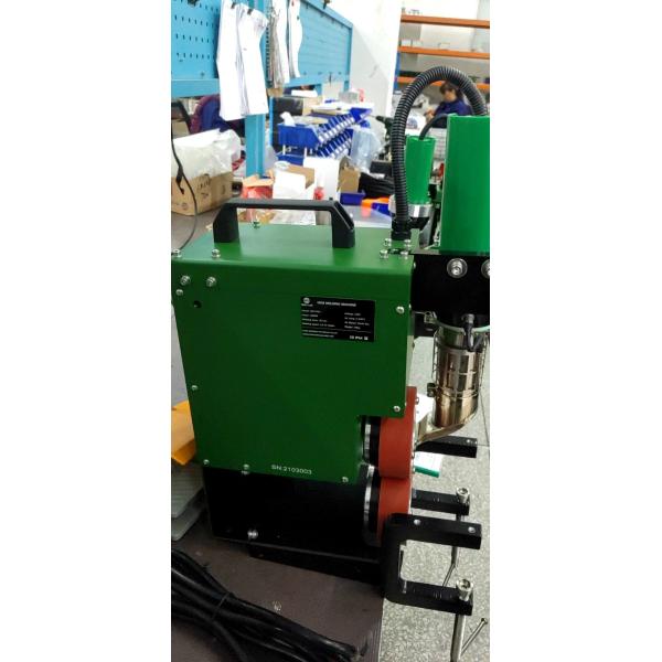 Cubrir la máquina arrollada impermeable de la soldadura por puntos de la tabla del material 2.3kw para la piscina