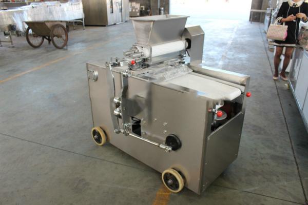 0.75kw Fortune Cookie Maker , Commercial Cookie Machine 100-180kg/H Production Capacity