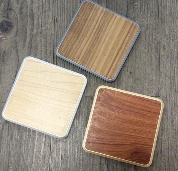 Smart Phone Wooden Wireless Charger 2 - 10mm Transmission Distance Qi Charging Pad