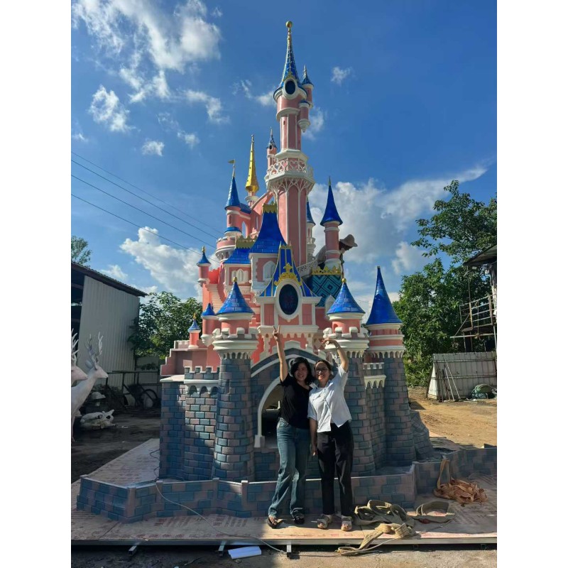 Custom - Made Fairy Tale Castle Sculpture for Amusement Parks | High - Quality Artistic Outdoor Decor