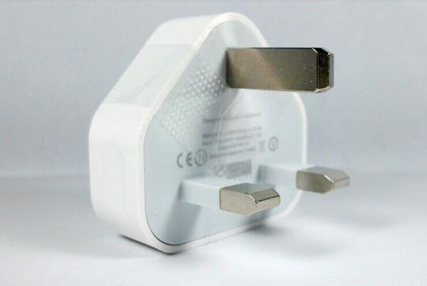 5V 1A UK Ipad charger/iphone chargerUSB adapter/caricabatterie/caricabatterie portatile
