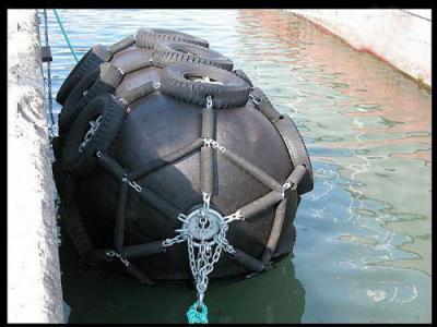 Dia 1200mm Roughened Pneumatic Marine Rubber Fenders Tire Chain Mesh 2000mm Length