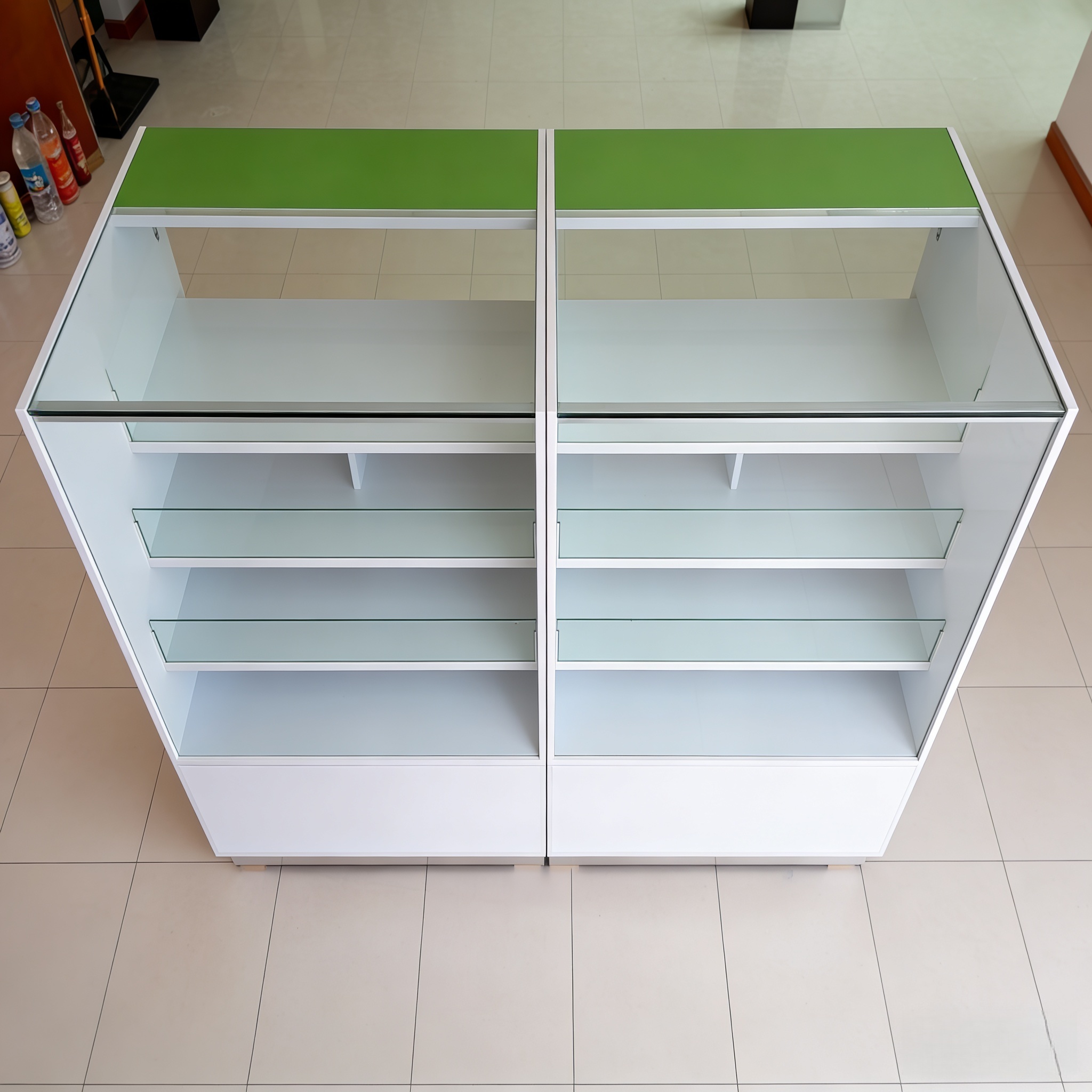 Wooden Pharmacy Display Furniture and Medical Wall Cabinets for Retail Drugstore Store Interior
