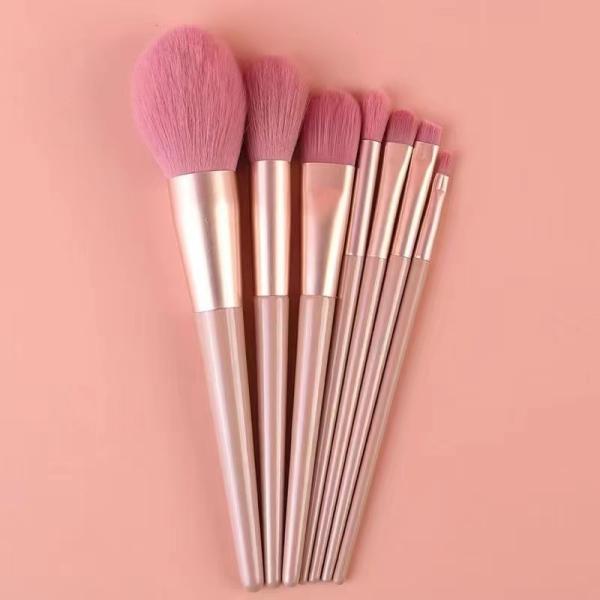 Soft Powder Blush Eyeshadow Brush Beauty Kit with 7-Piece Nude Pink Makeup Brush Set