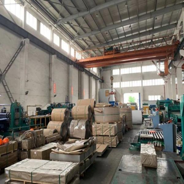 Hot Rolled Iron Sheet/Hr Steel Coil Sheet/Black Iron Plate with Q235 Ss400 ASTM A36 Steel