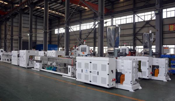 Ligne de production de tuyaux doubles/jumelés en PVC HYPET 20-63 de Shenzhen