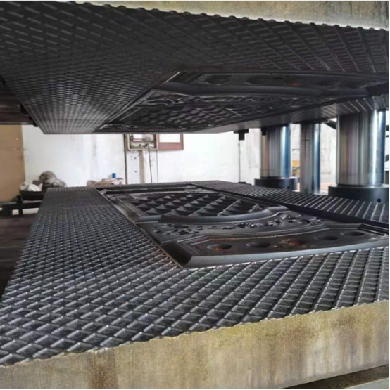 Сжатость машины плиты двери столбца выбивая высокая отжатого 3 луча 8