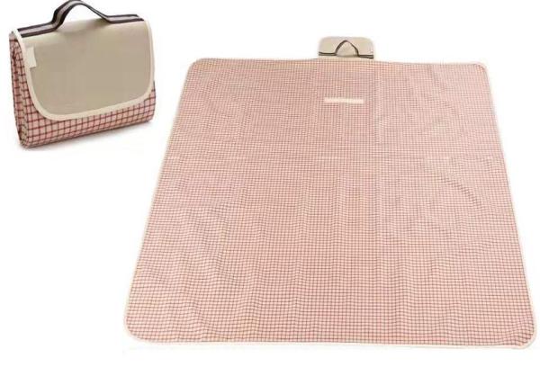 Striped / Plaid Beach Picnic Mat Soft Breathable For Family Party