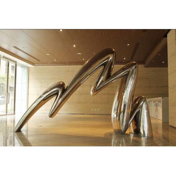 Декоративный сад орнаментирует отделку статуй на открытом воздухе отполированную зеркалом