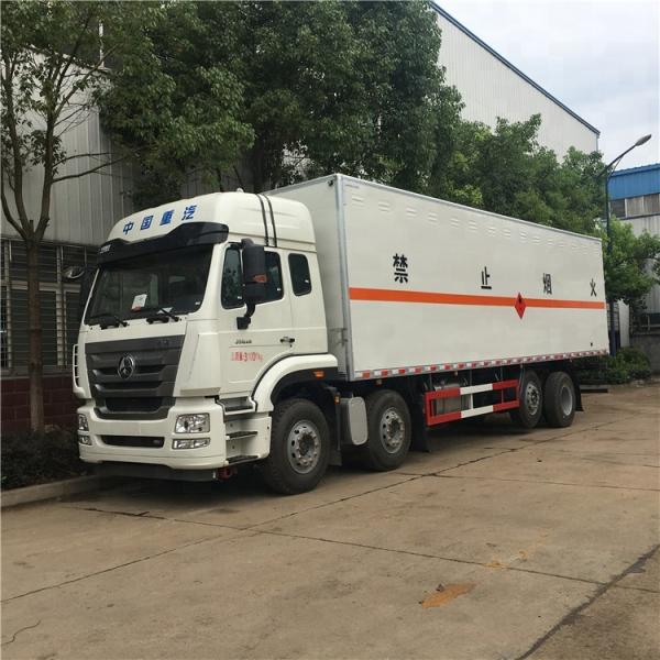 double cadre de 8x4 20 Ton Closed Van Truck avec HW50 la bride PTO ZZ1317N466GE1