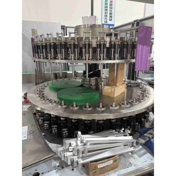 High Precision Hot Melt Round Bottle Labeling Machine | 60% Glue Saving Low Maintenance
