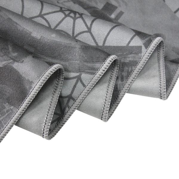 Promotion Hotel Quality Sand Proof Embroidered Microfiber Beach Towels With Zipper Pocket