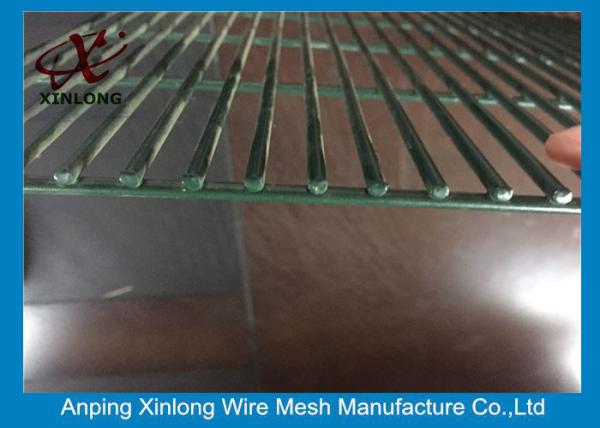 4.0mm Low Carbon Iron Wire PVC Coated 358 Security Fence For Prison