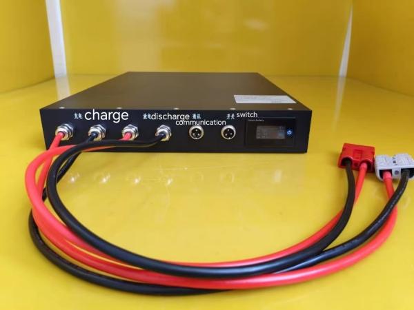 Pack de batterie LiFePO4 de 48V 30Ah pour véhicules électriques et robotique certifié IEC62133