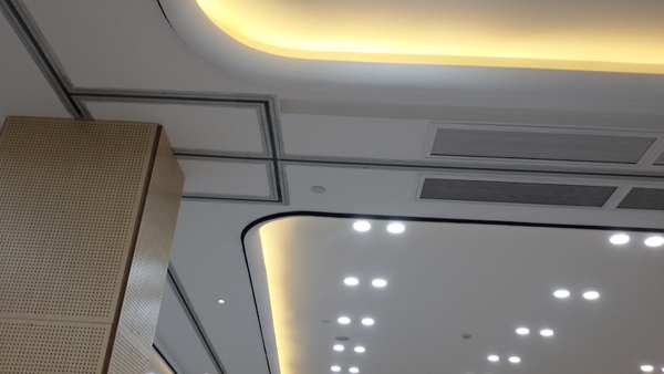 Складывая стены раздела, раздвижные двери офиса алюминиевые, алюминиевый след потолка