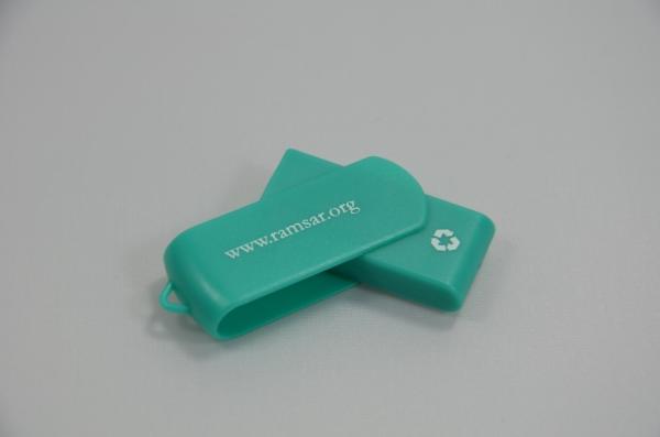 Hot sale swivel plastic usb drive 8gb&16gb memory stick usb