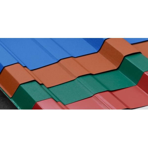 A cor Prepainted revestiu folhas onduladas do telhado do metal para a construção