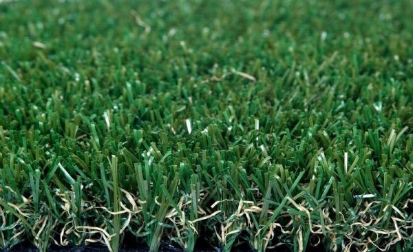 PE Grama de colocação artificial Dtex 12000 para campos desportivos com diâmetro 5/8'