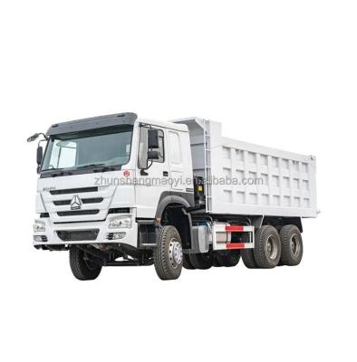 Multimedia System and ESC Enabled Sinotruck Dump Truck for Engineering Transportation