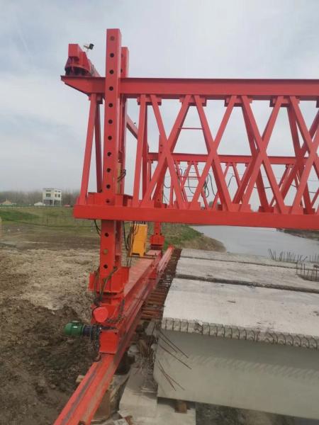 Henan manufacturers sell bridge erecting machine, 120 / 30 bridge erecting machine, mobile crane, bridge construction pa