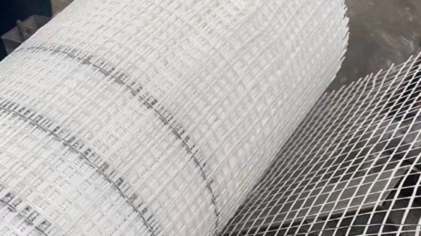 Treillis de fibre de verre résistant aux alcalis, haute résistance et faible allongement pour le renforcement des constructions