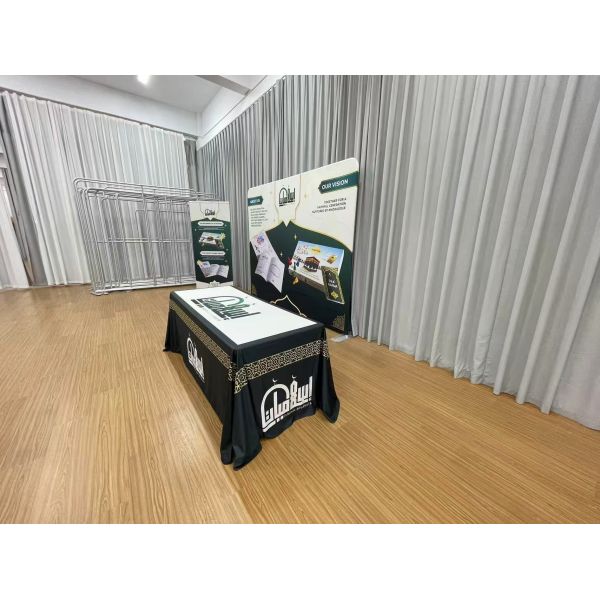 10x10ft Custom Trade Show Booth Display For Corporate Branding