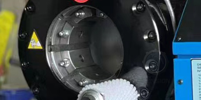 Эффективная гидравлическая резиновая труба скремпинговая машина P32 Ручное нажатие шланга