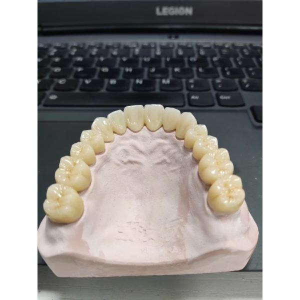 Pre покрашенный разнослоистый зубоврачебный диаметр открытой системы 98mm блока пробела Zirconia 3D