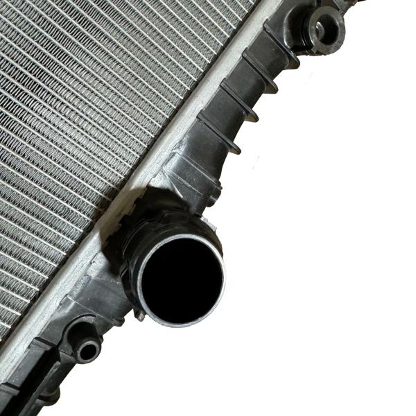 Aluminum Brazed Radiator Plastic Water Tank for BMW G30 G31 G32 G11 G12 Car Fitment BMW