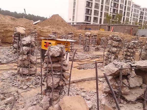 400mm 280Kn Hydraulic Pile Breaker Square Concrete 0.8t