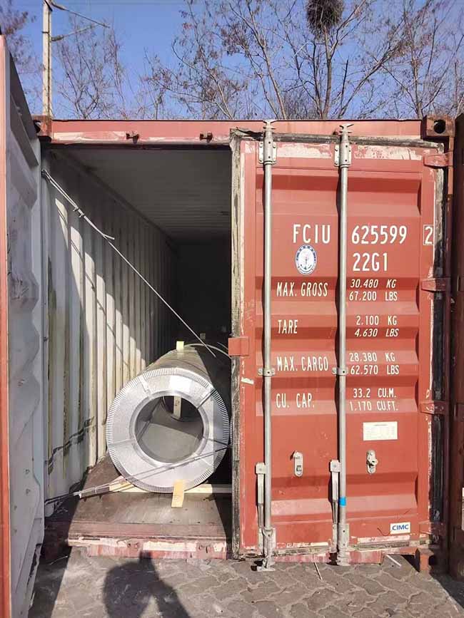 PPGI Galvanized Steel Coils Prepainted Galvanized Steel Coil Thickness 0.18 - 2.0mm