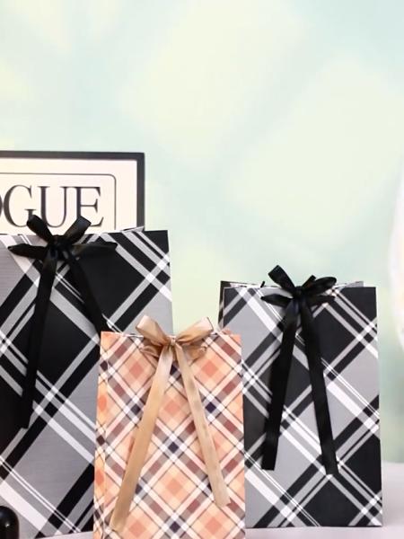 Premium Plaid Gift Bags Set Christmas Valentines Luxury Packaging Custom Logo Printing