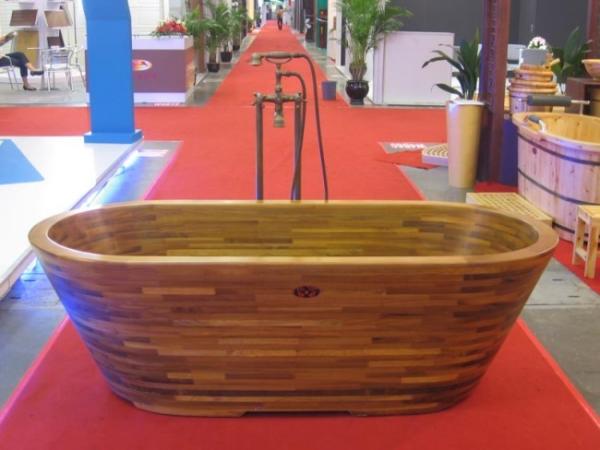 bathtub, bathroom tub,