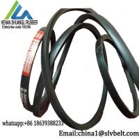 La ceinture noire du B V a amélioré la formule pour les ceintures classiques de V