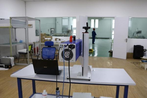 Small Color Laser Marking Machine / Laser CO2 Machine High Speed Galvo Scanner